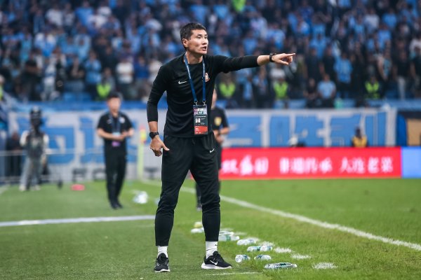 徐阳：对邵佳一第一印象是左脚十分出色 他的交融和疏浚智力强